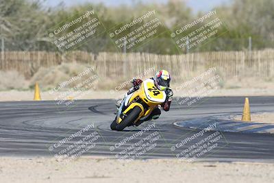 media/Jan-15-2026-Racers Edge (Thu) [[dfebeb70ab]]/2-A Group/Session 5 Turn 2/